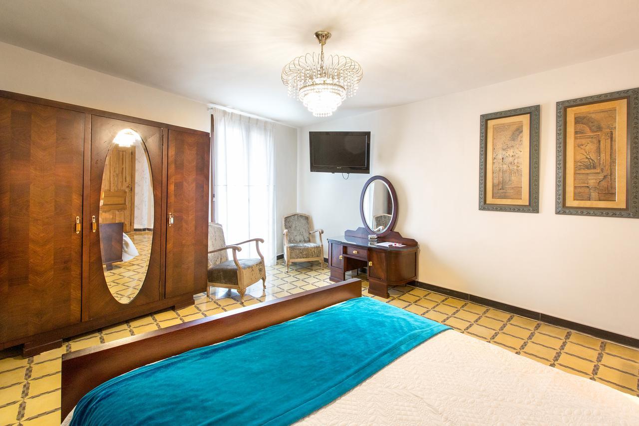 Hotel Villa San Jorge Azanúy 外观 照片